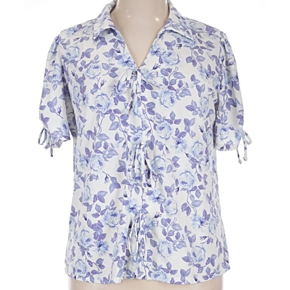 Tie-Front Floral Blouse in Light Blue and White